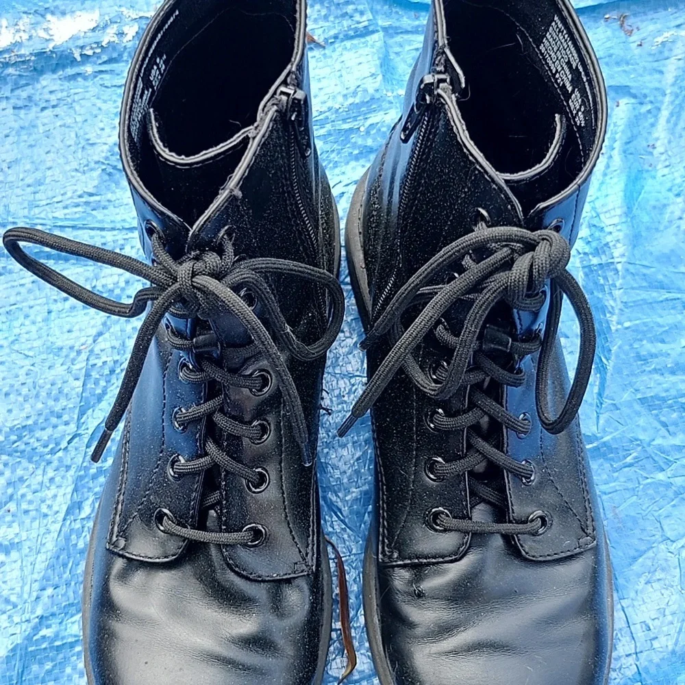 Boots - Picture 1 of 3